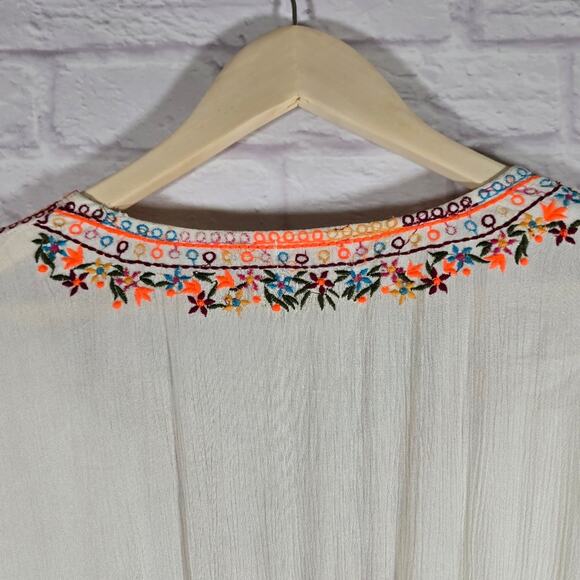 R Altar'd State Boho Embroidered Cream Cover Up Tunic Colorful NWT Womens Size S - Picture 7 of 9